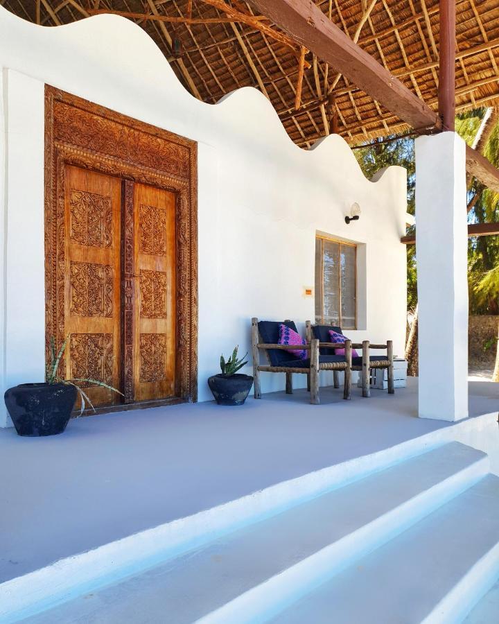Blue Palm Zanzibar Acomodação com café da manhã Bwejuu Exterior foto