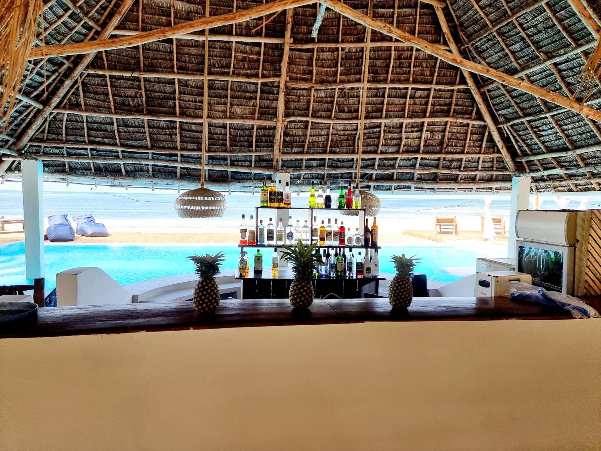 Blue Palm Zanzibar Acomodação com café da manhã Bwejuu Exterior foto
