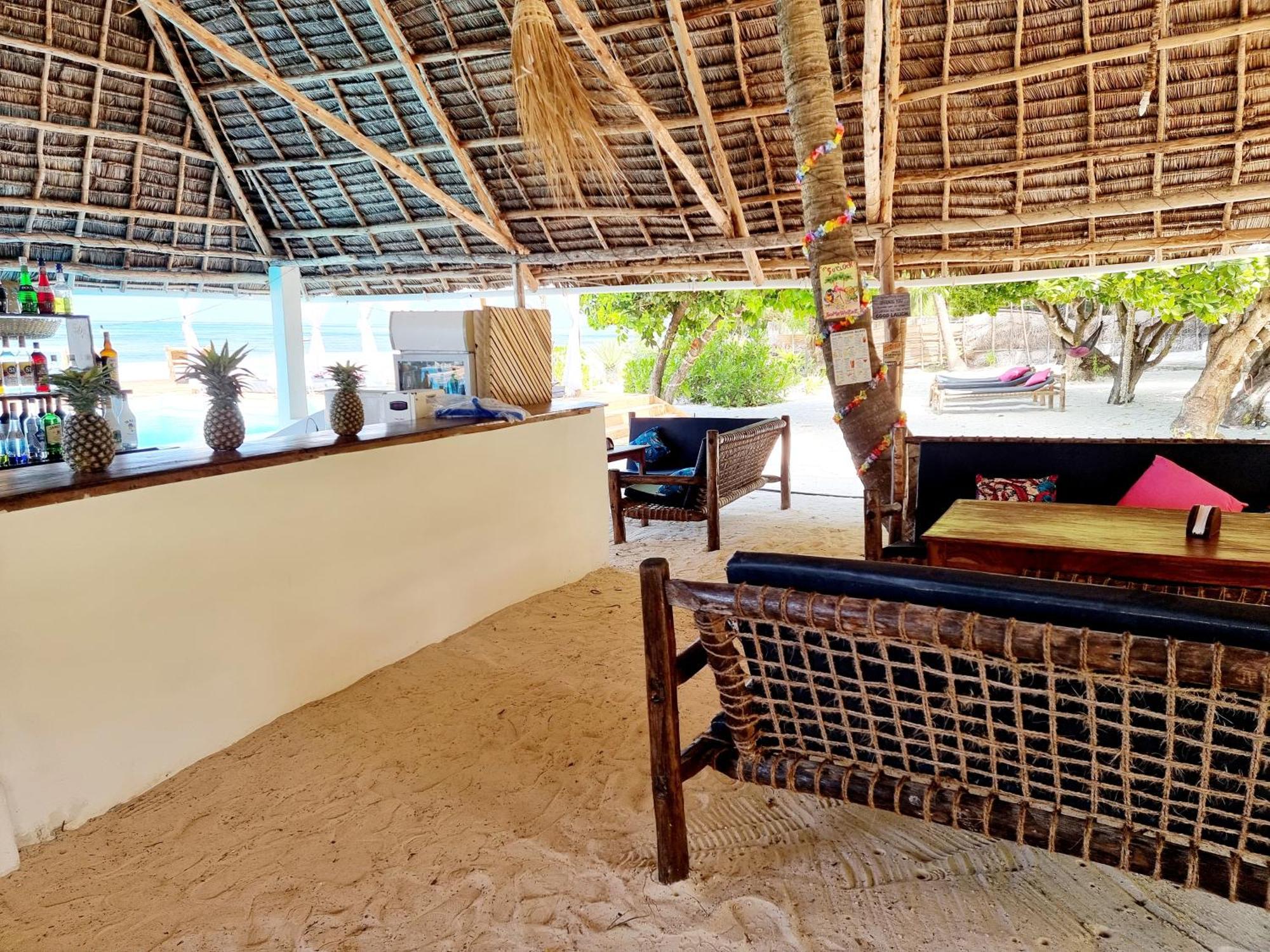Blue Palm Zanzibar Acomodação com café da manhã Bwejuu Exterior foto